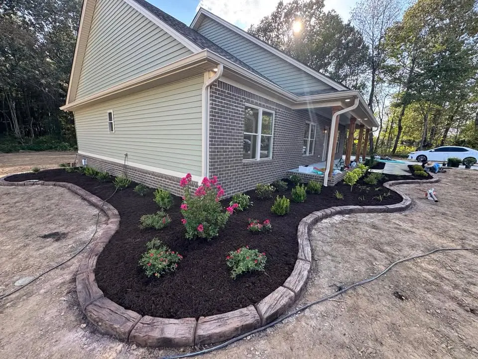 Stamped concrete landscape curbing